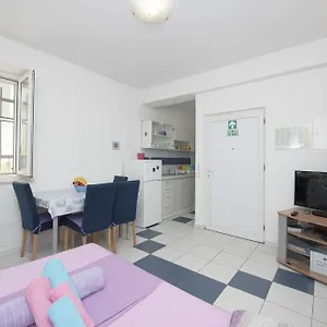  Apartment Dragica Croatia