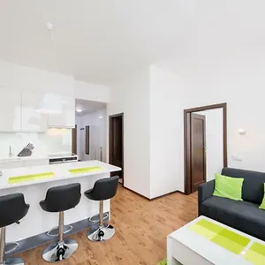 Near Centre With Parking Place Apartment Prag