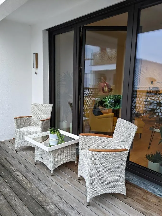 Either Private 2B2B Or Shared 1B1B, Luxury, Bright, Spacious Berlin 0*,  Germany